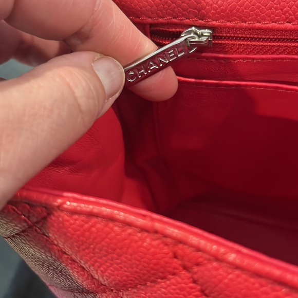 💯 Authentic Chanel Washed Caviar Maxi - Picture 13 of 16